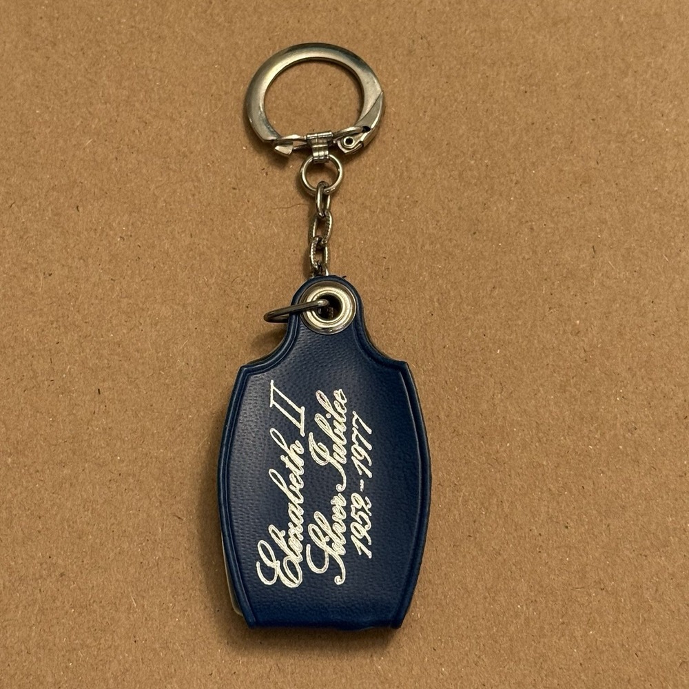 Elizabeth II Silver Jubilee 1952-1977 Keychain Car Automobile England British